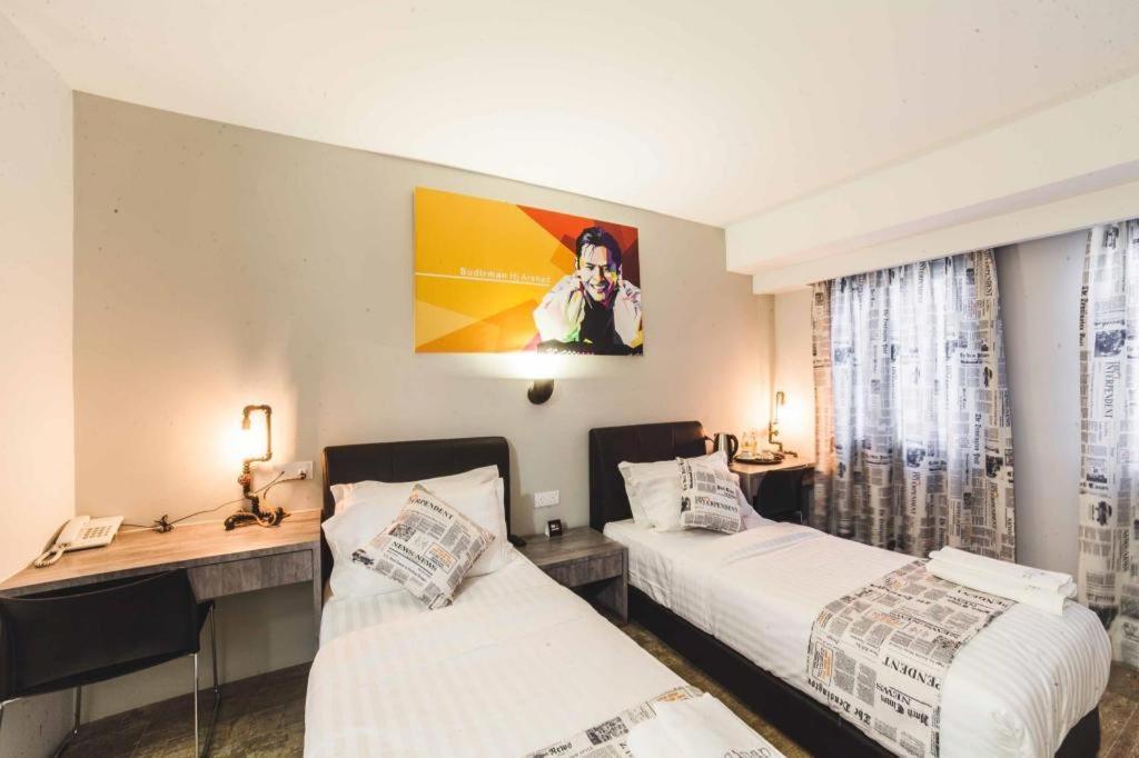 Nginap Hotel Субанг-Джая Экстерьер фото